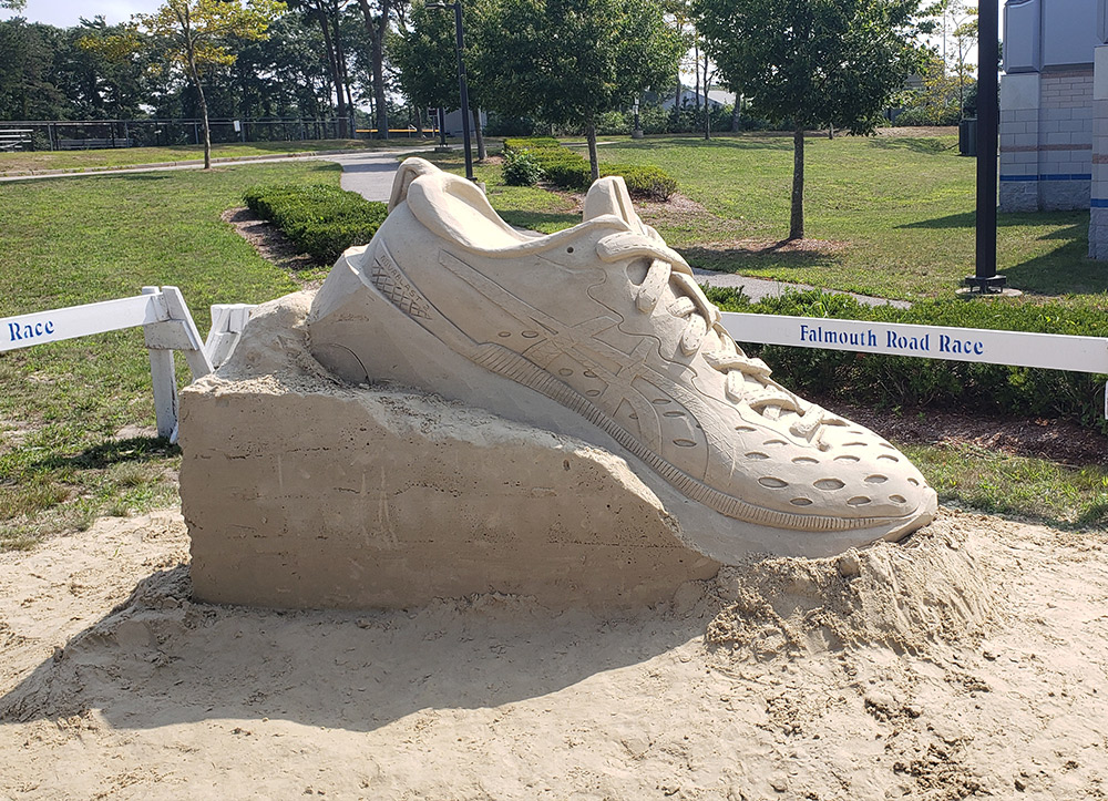 asics sand sculpture