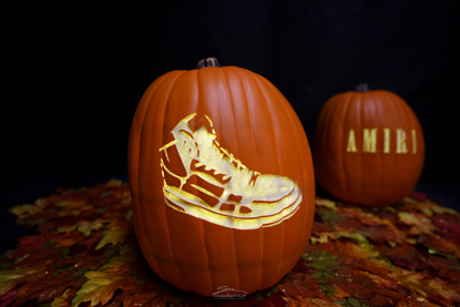 Hire a Professional Pumpkin Carver in 2024